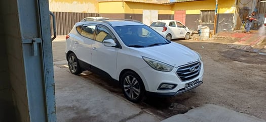 Hyundai Tucson 2015, diesel, boîte Automatique, excellent état