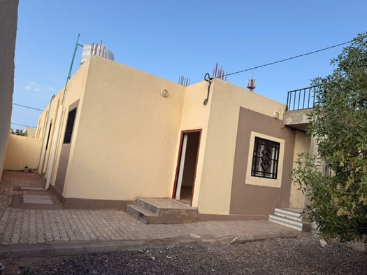 Villa F2 avec cour et terrasse à louer à Future City