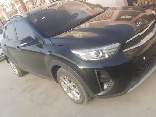 Voiture Kia Stonic, diesel, excellent état, peu utilisée