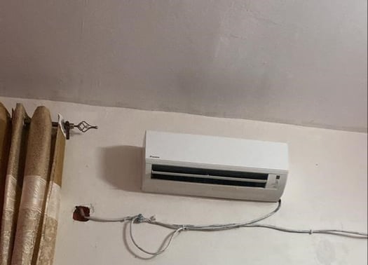 clim DAIKIN1.5 CV et un reservoir de 1500 Litre