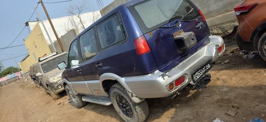 Nissan Terrano 2 en bon état, climatisée, négociable