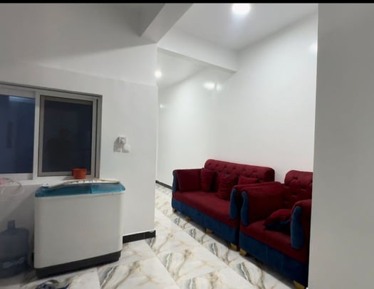 Meubles neufs pour chambre, salon et électroménager