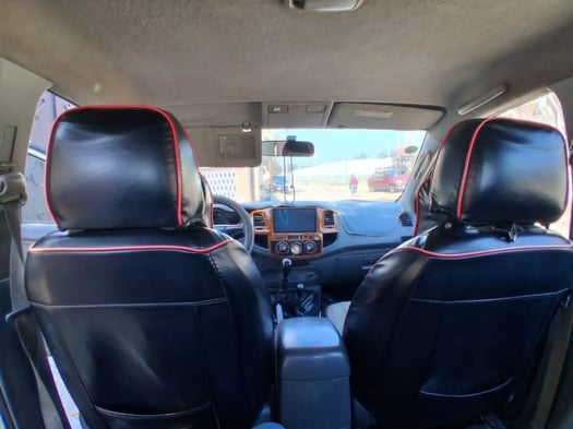 Toyota Hilux 4x4 Double Cabine Diesel avec Climatisation