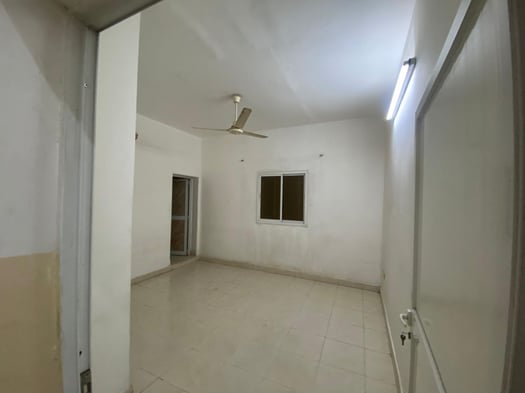 Appartement F3 avec terrasse privée à louer à cité Saoudie