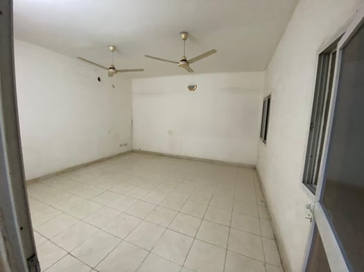 Appartement F3 avec terrasse privée à louer à cité Saoudie