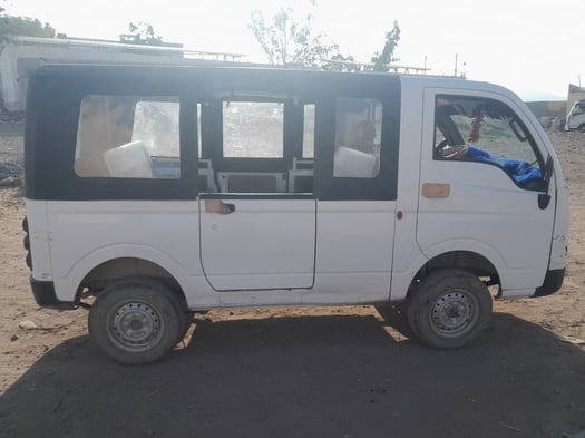 Bajaj type TATA en excellent état à vendre