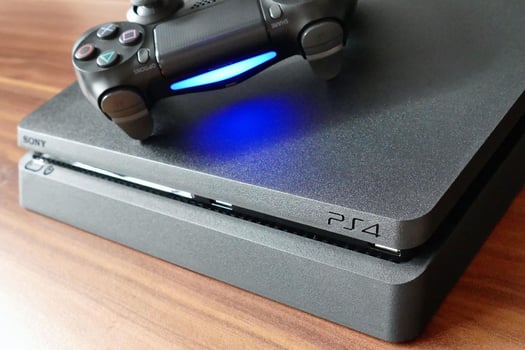 Console de jeu Sony PlayStation 4 - Comme neuf