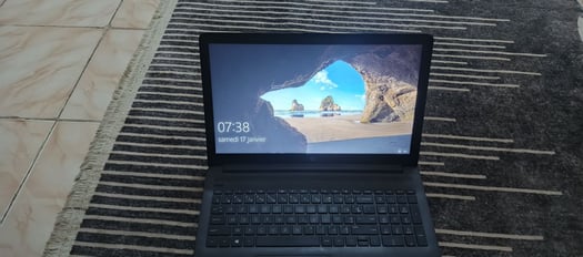 Ordinateur portable HP 250 G7 i3-1005G1, 8 Go RAM, 1 To Stockage