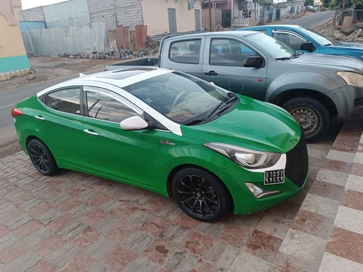 Hyundai Avante Diesel en très bon état à vendre