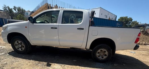 Toyota Hilux 2012, diesel, bon état, équipé d\'un écran