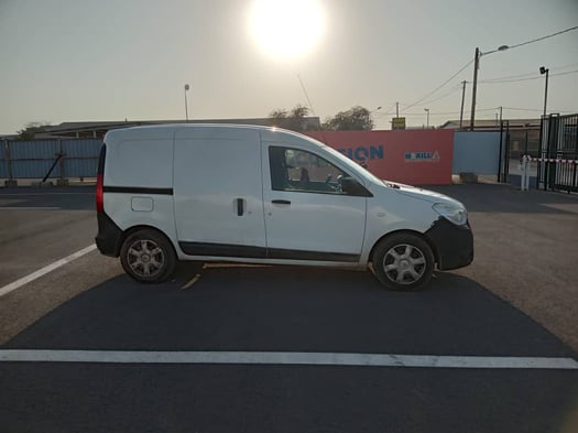 Renault Dokker 2022, diesel, boîte manuelle, faible kilométrage