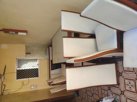 Table à manger en excellent état - Négociable