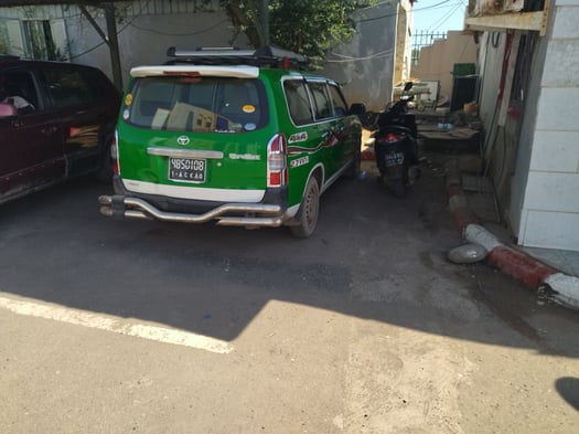 Taxi vert Toyota Probox 485D108, double cabine, climatisé