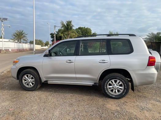Toyota Land Cruiser 2014, diesel, boîte manuelle