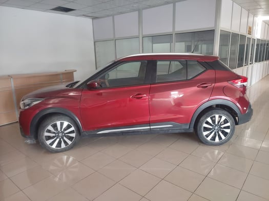 Nissan D84 essence, 34375km, état neuf