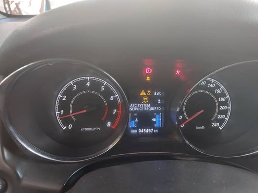 Peugeot en excellent état, faible kilométrage, négociable