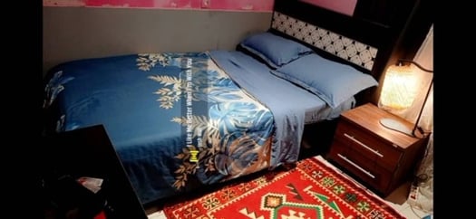 Ensemble meubles pour chambre à petit prix avec climatiseur