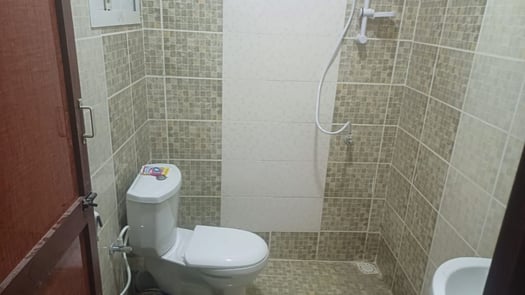 Appartement F3 avec balcon et terrasse à louer à Balbala PK12