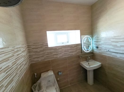 Location Villa 8 chambres avec balcon à Haramous