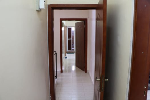 Immeuble R+2 avec 6 appartements, quartier calme et accessible