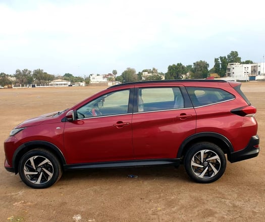 Toyota Rush, essence, 2021, boîte auto, état excellent