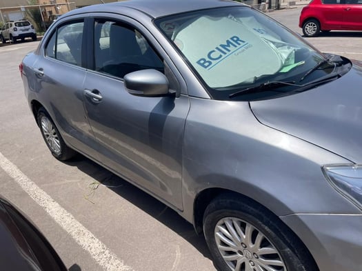 Suzuki Dzire 2022, essence, boîte automatique, bon état