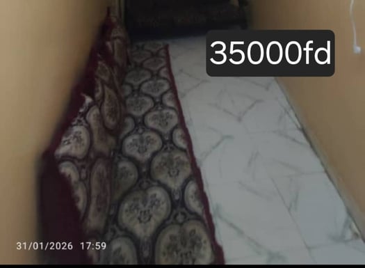 Ensemble de meubles et électroménagers en bon état à vendre