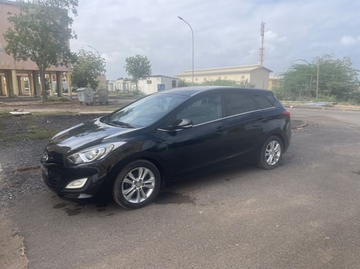 Hyundai I30 en très bon état, avec caméra et filtres offerts