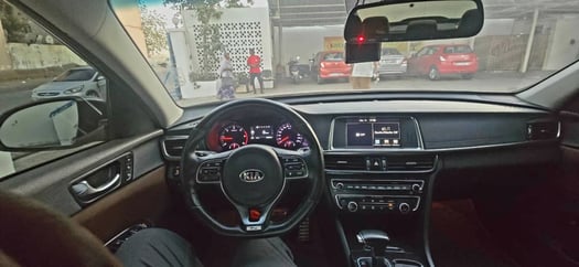 KIA 2017 diesel, full option, caméra arrière, excellent état