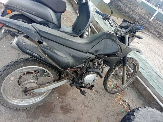 Moto cross en bon état - à vendre