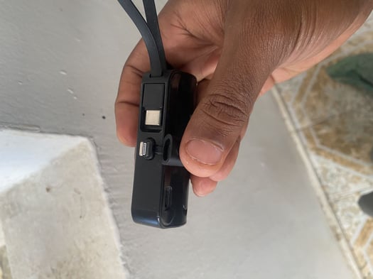 Chargeur Power Bank 5000 Mah - Type C et iPhone - Neuf et Portable