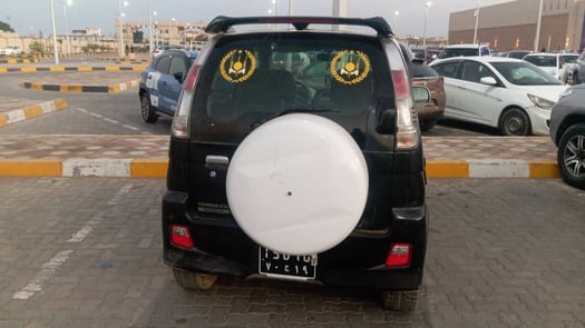 Dahaistu Terios Kid, automatique, essence, très économique