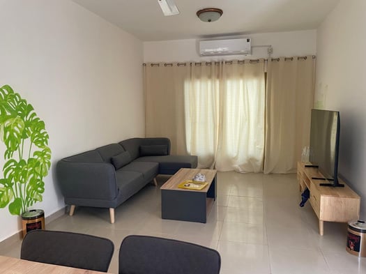 Villa de standing à louer avec piscine privée à Haramous