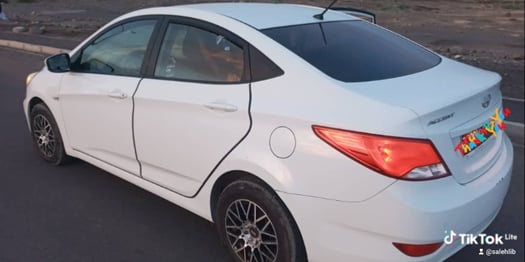 Hyundai Accent en location, très bon état