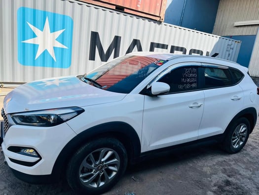 Hyundai Tucson 2017, 1.7 Diesel, automatique, blanc, 17 889 km, excellent état
