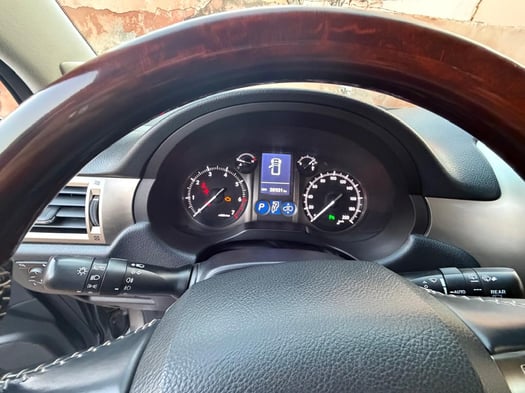 Lexus GX460 Luxe, 38 000 km, automatique, climatisé, caméra de recul, excellent état - Djibouti