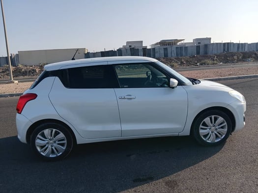 Suzuki Swift 2019, automatique, essence, fiable et économique