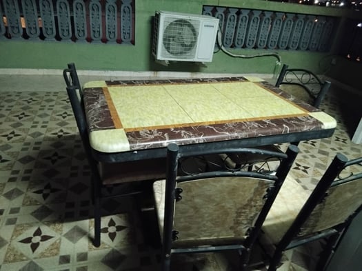 Appartement F2 meublé avec terrasse à Cité Progrès