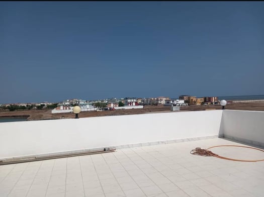 Villas et hangar à louer à Haramous, PK15 et zone sud