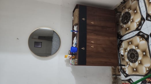 Ensemble de meubles complet, deco, tapis, rideaux etc... en excellent état à vendre