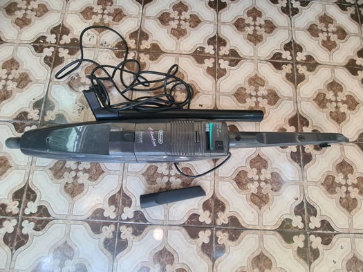 Aspirateur de balai pour voiture et canapé