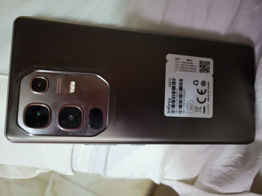 Infinix Note 50S 256Go, 16Go RAM, en excellent état