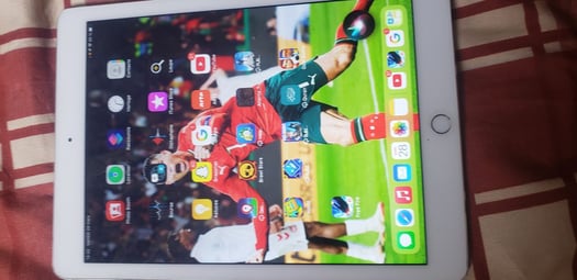 iPad Air 2 en excellent état, 64 Go, prix négociable