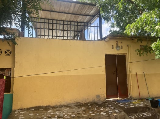 Maison F3 rénovée à Ambouli