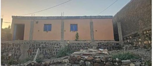 Maison neuve F4 avec toilette et cuisine à Arta