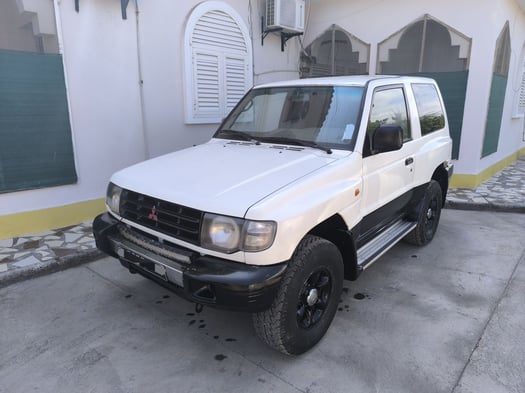 Mitsubishi Pajero 2.8L GLS 1999 en excellent état
