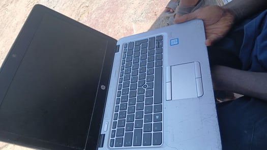 HP Core i5 8 Go RAM, puissant et élégant pour tous vos projets