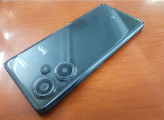 Redmi Note 13 Pro+ 5G, état impeccable, 6 mois d\'utilisation