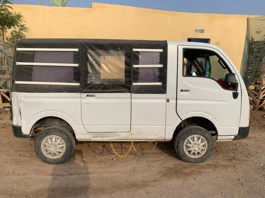 TATA en excellent état, très peu utilisée, légèrement négociable