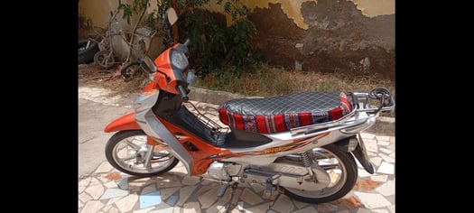 Moto 110 en excellent état à vendre